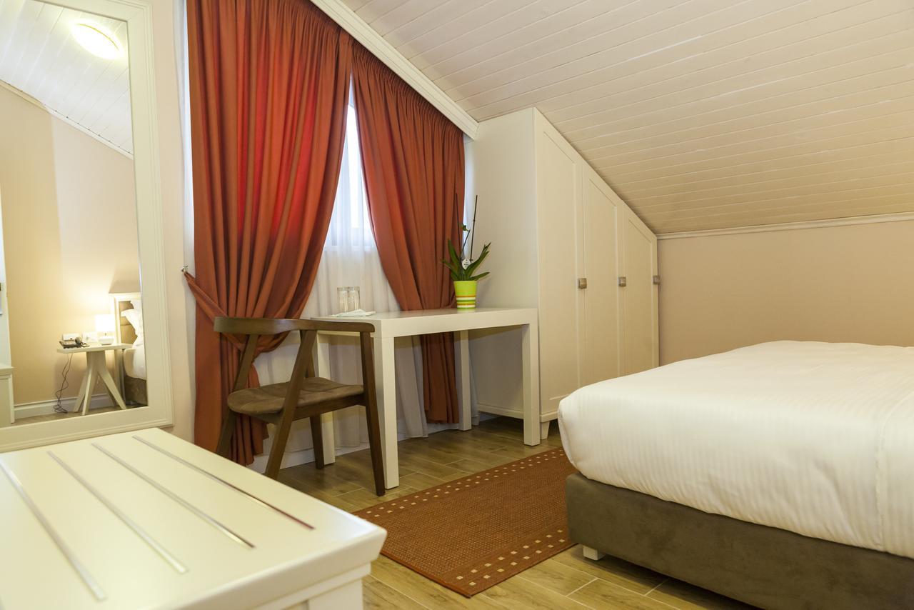 Hotel 22 3*