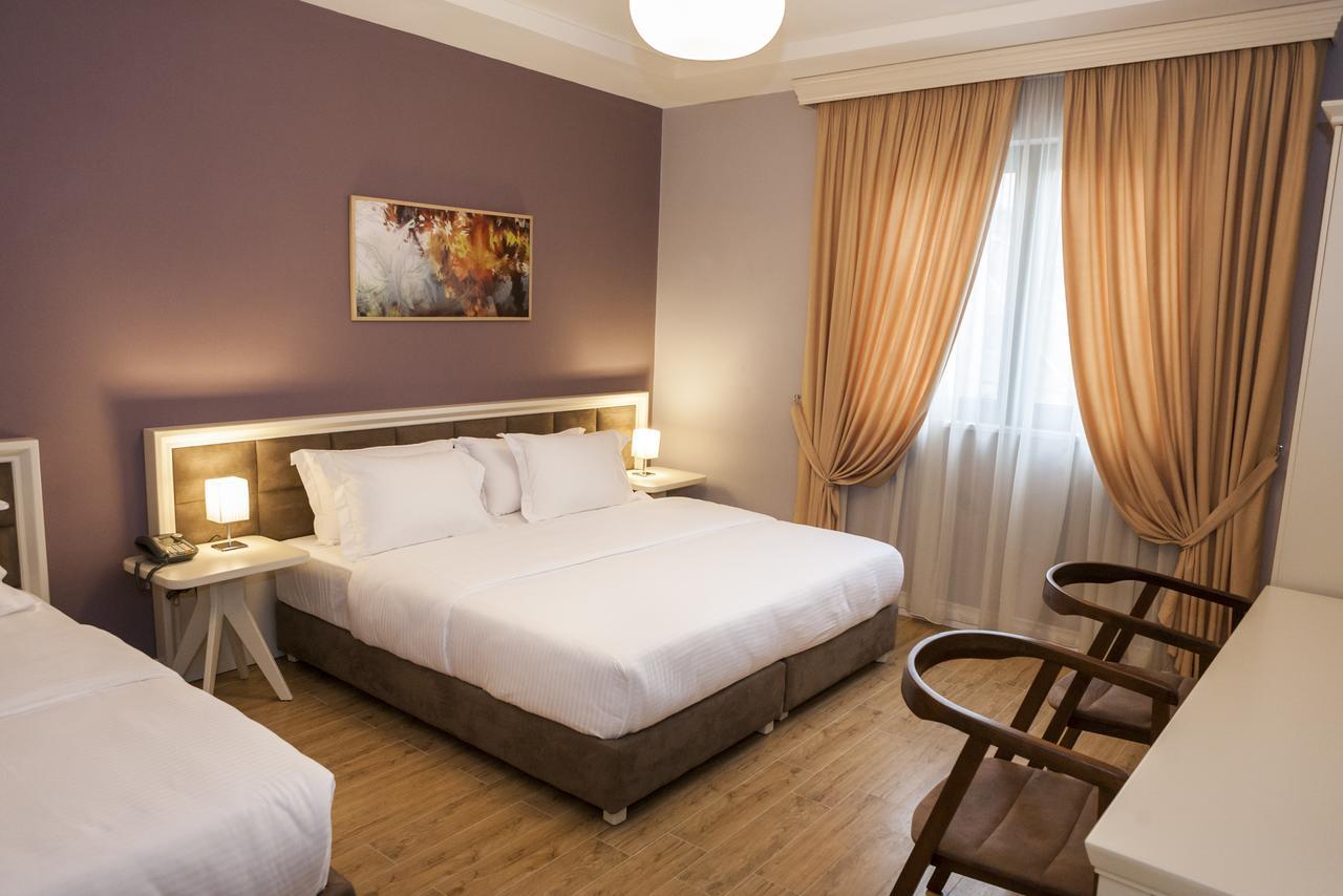 22 Hotel